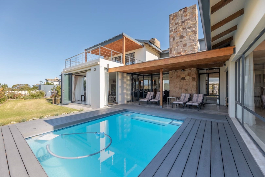 5 Bedroom Property for Sale in Oubaai Western Cape